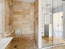 Propriété provençale de caractère avec piscine, dépendance et prestations haut de gamme  Marseille 13e – Château-Gombert