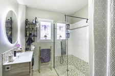 13012 Marseille – A corner of paradise in the heart of the city. Provençal house with swimming pool and veranda. 