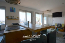 T3 apartment with superb sea view terrace and Notre Dame de la GARDE