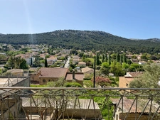 Maison T4 avec vue plein sud, volumes et potentiel d’extension (sous-sol et dépendances) – La Penne-sur-Huveaune