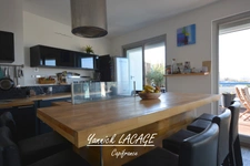T3 apartment with superb sea view terrace and Notre Dame de la GARDE