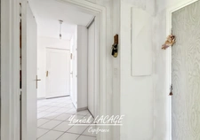 3-room apartment on the ground floor with 108 m² of outdoor space, south-west facing, parking and secure residence, Marseille 13th arrondissement (13)