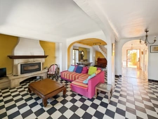Propriété provençale de caractère avec piscine, dépendance et prestations haut de gamme  Marseille 13e – Château-Gombert