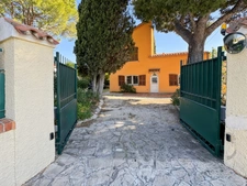 Propriété provençale de caractère avec piscine, dépendance et prestations haut de gamme  Marseille 13e – Château-Gombert