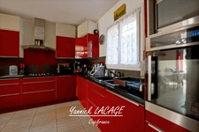 Recent 89m2 family house with all mod cons in Saint-Mitre (13013), with garden, garage, above-ground pool and modern amenities, close to schools and transport!