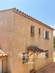 Maison récente de 89m2, familiale et tout confort à Saint-Mitre (13013), avec jardin, garage, piscine hors sol et prestations modernes, à deux pas des écoles et transports !