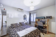 13012 Marseille – A corner of paradise in the heart of the city. Provençal house with swimming pool and veranda. 