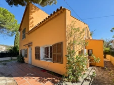 Propriété provençale de caractère avec piscine, dépendance et prestations haut de gamme  Marseille 13e – Château-Gombert