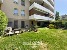 3-room apartment on the ground floor with 108 m² of outdoor space, south-west facing, parking and secure residence, Marseille 13th arrondissement (13)