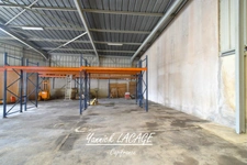 LOCAL- ENTREPOT 261 M² / 164 PALETTES à vendre MARSEILLE 15EME (13)