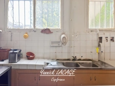 IMMEUBLE DE RAPPORT À VENDRE – MARSEILLE 10ᵉ – BAR + 2 LOGEMENTS + COUR PRIVATIVE