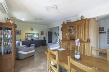 13012 Marseille – A corner of paradise in the heart of the city. Provençal house with swimming pool and veranda. 