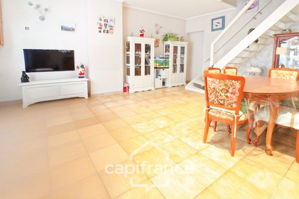 Maison à vendre 5 pièces  (59) de 95 m² habitable 