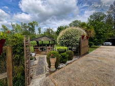 Maison à vendre 7 pièces 161 M2 PONT SUR YONNE (89), Terrain 1974 M2, 4 Chambres, Piscine avec abri 10 M X 5 m