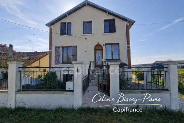 Maison 5 Pièces, 4 chambres, 994M2 de terrain MIGENNES (89)