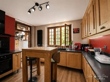 Propriéte à vendre 6 pièces 175M2 BERULLE (10), 13283 M2 de terrain, 4 chambres, Cuisine equipée, carport 2 voitures avec branchement pour voiture électrique
