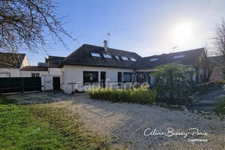 Maison 6 pièces, 4 chambres, 812M2 Terrain, 1 Garage, MESNIL SAINT LOUP (10)