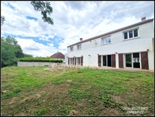 Maison  6 pièces, 6 Chambres, salon/salle à manger 72m2, 2 salles de bains, terrain 1247 M2 MALAY LE GRAND (89)