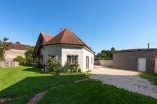 Maison à vendre 5 pièces CHAMPLOST (89), 3 chambres, jardin 880 M2, Charpente d'exception, DPE C