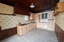 Maison ancienne de 157 m² – Cachet, volumes et énorme potentiel à rénover, 3 chambres, Hangard 137M2, Garage 137M2