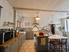 Ferme 4 pièces VILLECHETIVE (89), Plein pied, 2 chambres, cour, jardin, nombreuses dépendances, garage 2 voitures, Comble aménageable