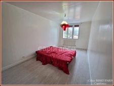 Dpt Yonne (89), CHEU maison 165 M2,  4 chambres, cuisine équipée, 1 salle d'eau, 1 salle de bain