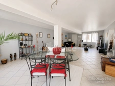 Maison à vendre 6 pièces 140 M2 VILLENEUVE LA GUYARD (89), BEAU VOLUME, cour et jardin 1200M2