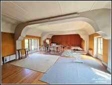 SAINT GEORGES SUR BAULCHE (89) Ensemble immobilier longère de 2 habitations communicantes, 5 chambres, 1 salle de réception, cuisine équipée, salon, 1 salle de bain, 2 salle d'eau
