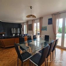 Maison 3 chambres, piscine 12X6 avec abri, terrain 3720M2 CHARNY (89)