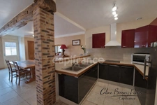 Maison 4 pièces, Plein Pied, 2 chambres, cuisine équipée américaine, dépendances, comble aménageable QUINCEROT (89)