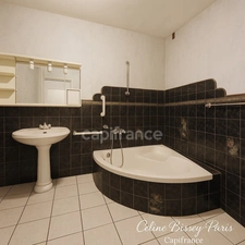 Maison ancienne de 157 m² – Cachet, volumes et énorme potentiel à rénover, 3 chambres, Hangard 137M2, Garage 137M2