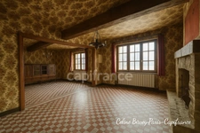 Maison ancienne de 157 m² – Cachet, volumes et énorme potentiel à rénover, 3 chambres, Hangard 137M2, Garage 137M2