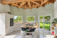 Maison à vendre 5 pièces CHAMPLOST (89), 3 chambres, jardin 880 M2, Charpente d'exception, DPE C
