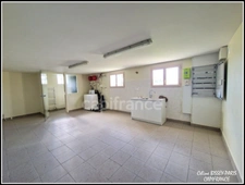 Pavillon Moderne à vendre 5 pièces, 4 chambres, 2 salle d'eau, 1 salle de bain, Sous-Sol 4 voitures, Terrain 3920 M2 AUXERRE (89)