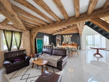 Maison à vendre 5 pièces CHAMPLOST (89), 3 chambres, jardin 880 M2, Charpente d'exception, DPE C