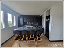 Maison 103 M2, 2 chambres, jardin 806M2, sous-sol total garage 2 voitures