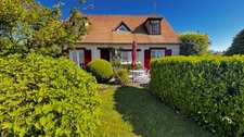Maison  familiale de 145 m² sur un terrain paysager de 1920 m²