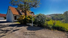 Maison  familiale de 145 m² sur un terrain paysager de 1920 m²