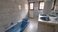 A VENDRE, Maison individuelle de plain pied 5 pièces SAINT QUENTIN (02), Jardin et Double Garage