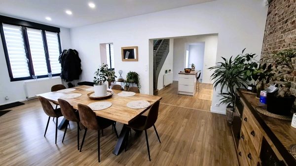 SAINT QUENTIN (02100)  A VENDRE Maison Rénovée de 175m2, 4 Chambres, Cour