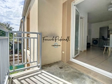 Dpt Gironde (33), for rent 30 km from BORDEAUX - FURNISHED T2 with parking - Top floor, quiet, open view