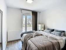 Appartement à vendre 3 pièces 72 m²  VILLEURBANNE (69) CHARPENNES – Place Charles Hernu avec terrasse exceptionnelle de 75 m²