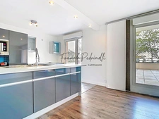 Beau T3 72 m²  VILLEURBANNE (69) CHARPENNES – Place Charles Hernu avec terrasse 75 m²