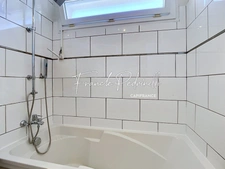 Charming 2-bedroom apartment, 74 m², unobstructed view, with cellar and parking, in Villeurbanne, near Montchat.