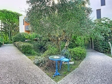 One-bedroom apartment for sale, 28.15 m², with a 10 m² terrace and secure parking, MONTPELLIER (34)