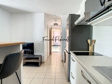 Dpt Gironde (33), for rent 30 km from BORDEAUX - FURNISHED T2 with parking - Top floor, quiet, open view