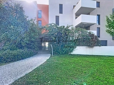 One-bedroom apartment for sale, 28.15 m², with a 10 m² terrace and secure parking, MONTPELLIER (34)
