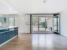 Beau T3 72 m²  VILLEURBANNE (69) CHARPENNES – Place Charles Hernu avec terrasse 75 m²