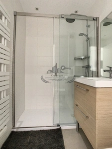 Superb 20 m² Studio fully furnished and equipped Lyon 3rd, Access to Universities, tram T3 and metro D