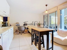 One-bedroom apartment for sale, 28.15 m², with a 10 m² terrace and secure parking, MONTPELLIER (34)